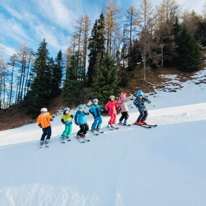 Fotografia z klubového archívu SKI Lokomotíva k článku Prvý deň dieťaťa na lyžiach: ako ho nepokaziť